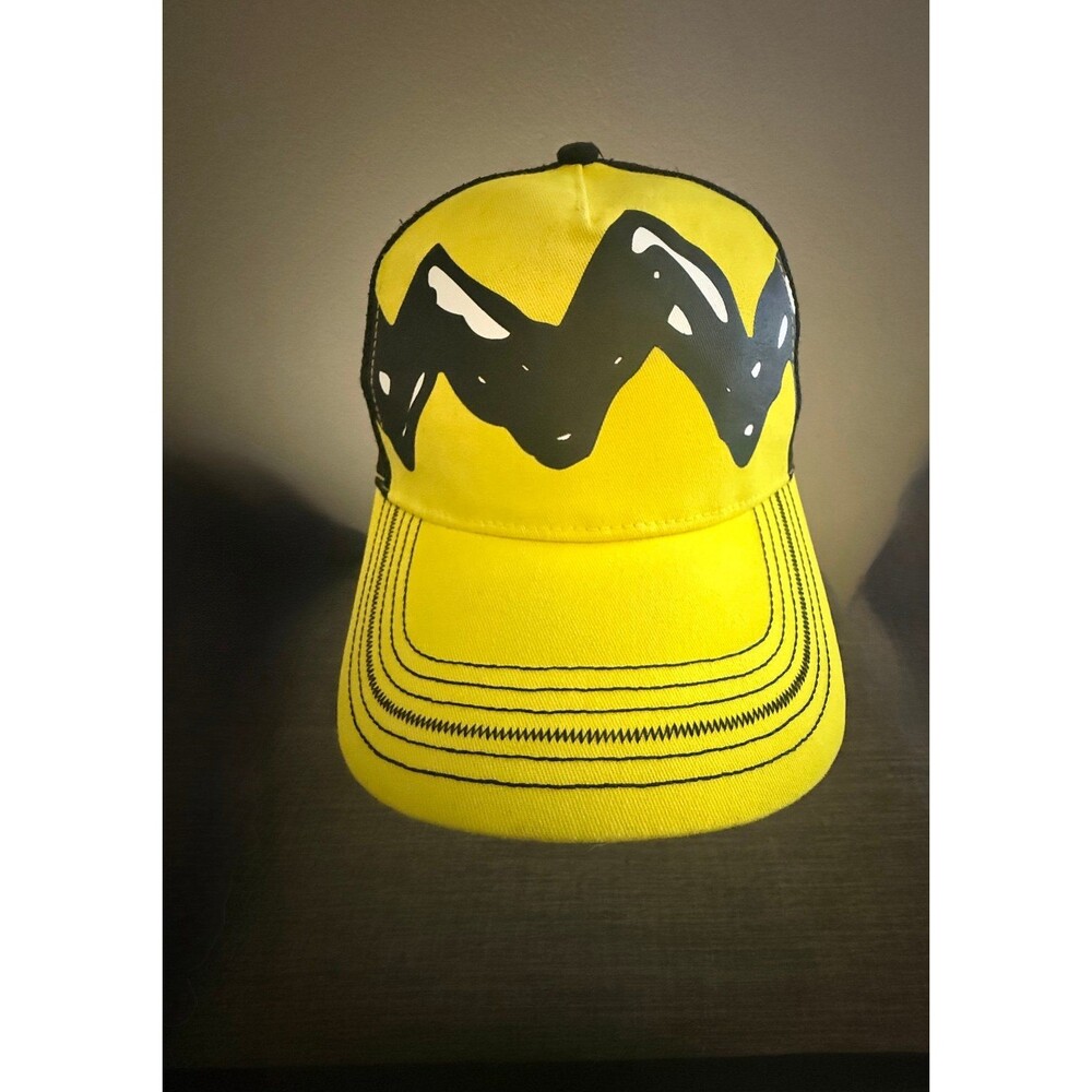 Adult Peanuts Cedar Fair Charlie Brown Black & yellow SnapBack Hat